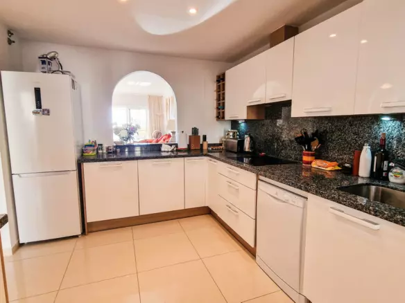 2-bedroom Apartment In Manilva, Spain (144 M²)