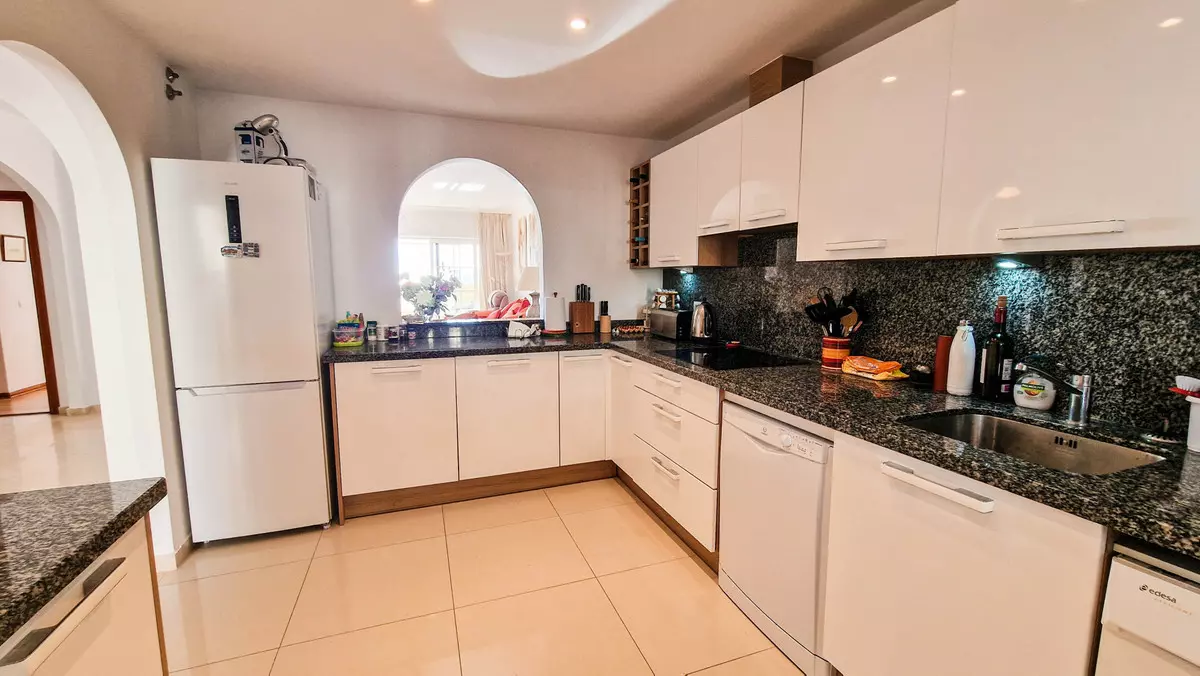 2-bedroom Apartment In Manilva, Spain (144 M²)