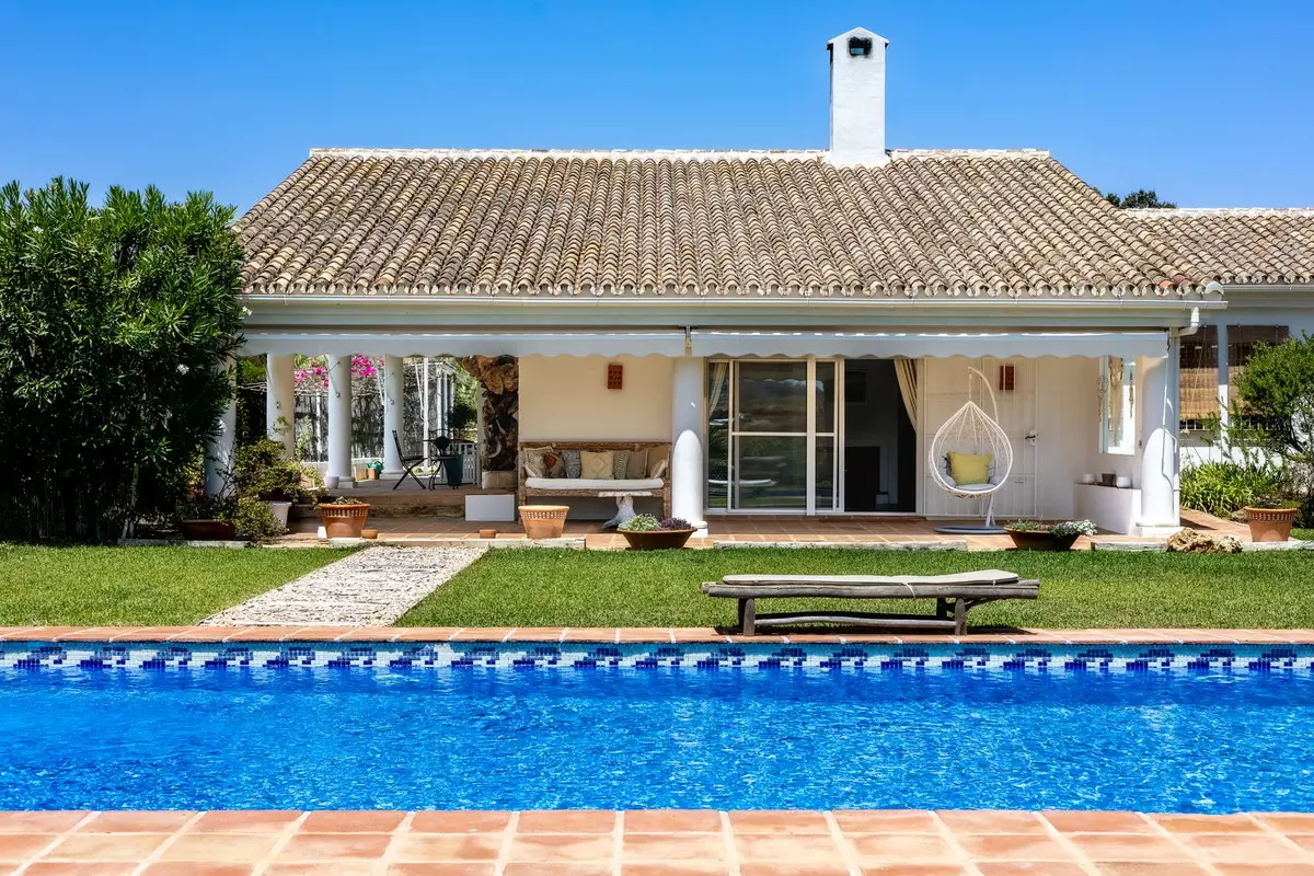 4-bedroom Villa In Alhaurín El Grande, Spain (213 M²)