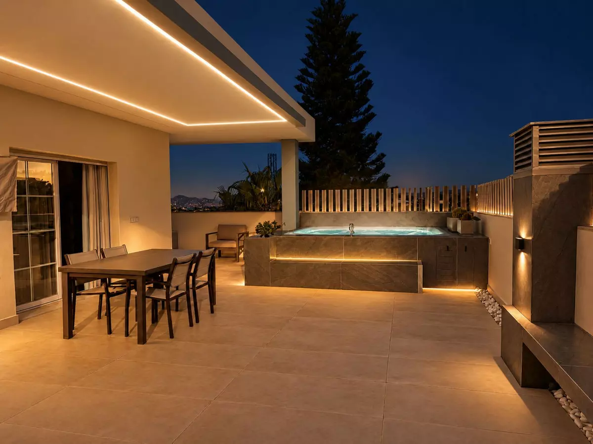 3-bedroom Apartment In Coín, Spain (274 M²)