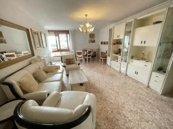 4-bedroom Apartment In Málaga, Spain (154 M²)