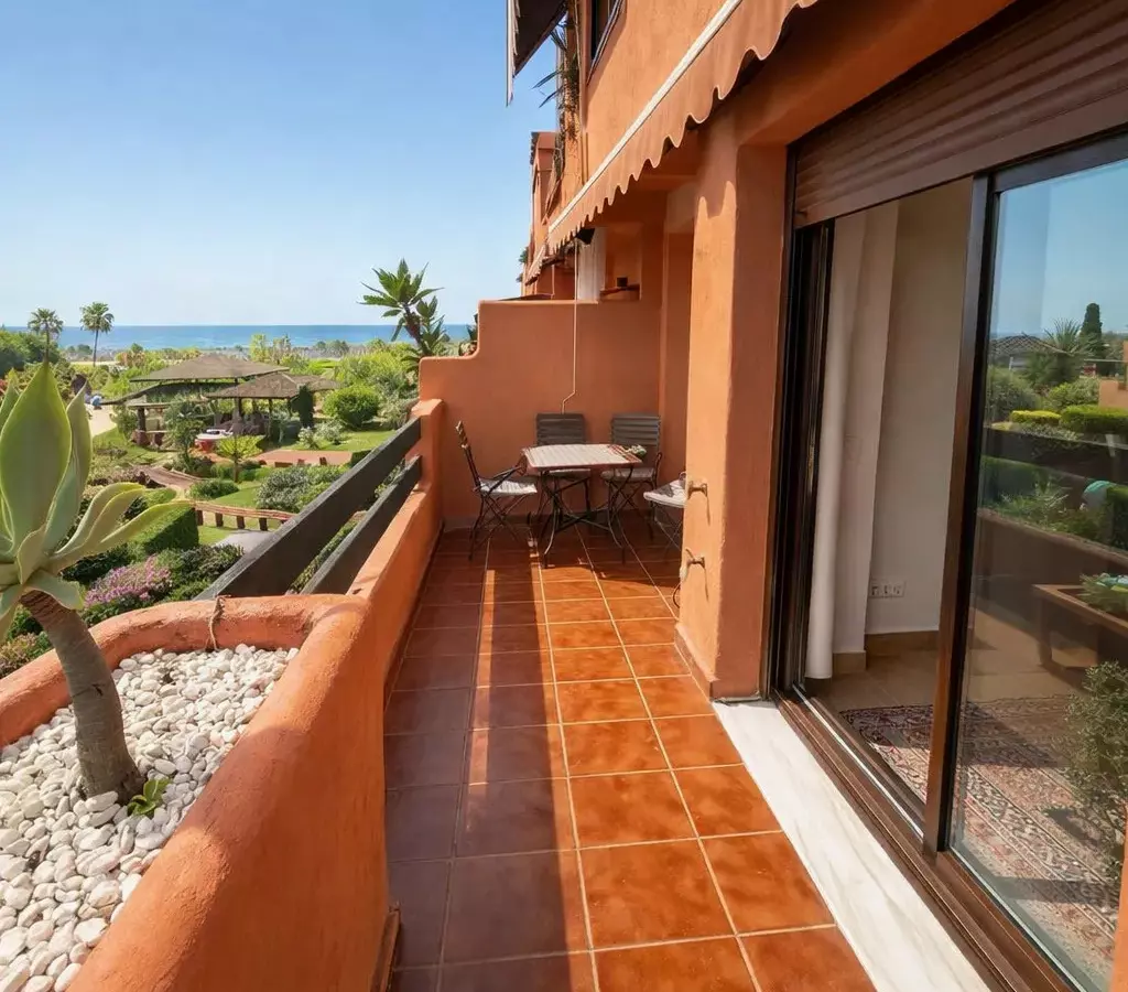 2-bedroom Apartment In Estepona, Spain (120 M²)