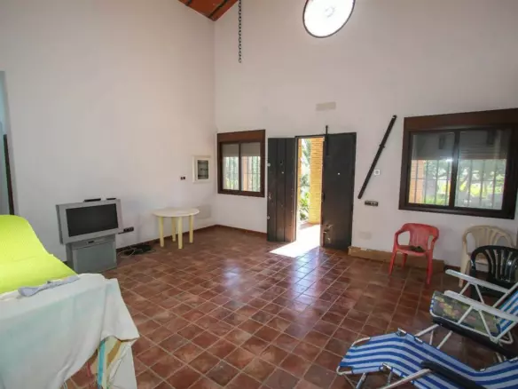 3-bedroom Villa In Pizarra, Spain (123 M²)