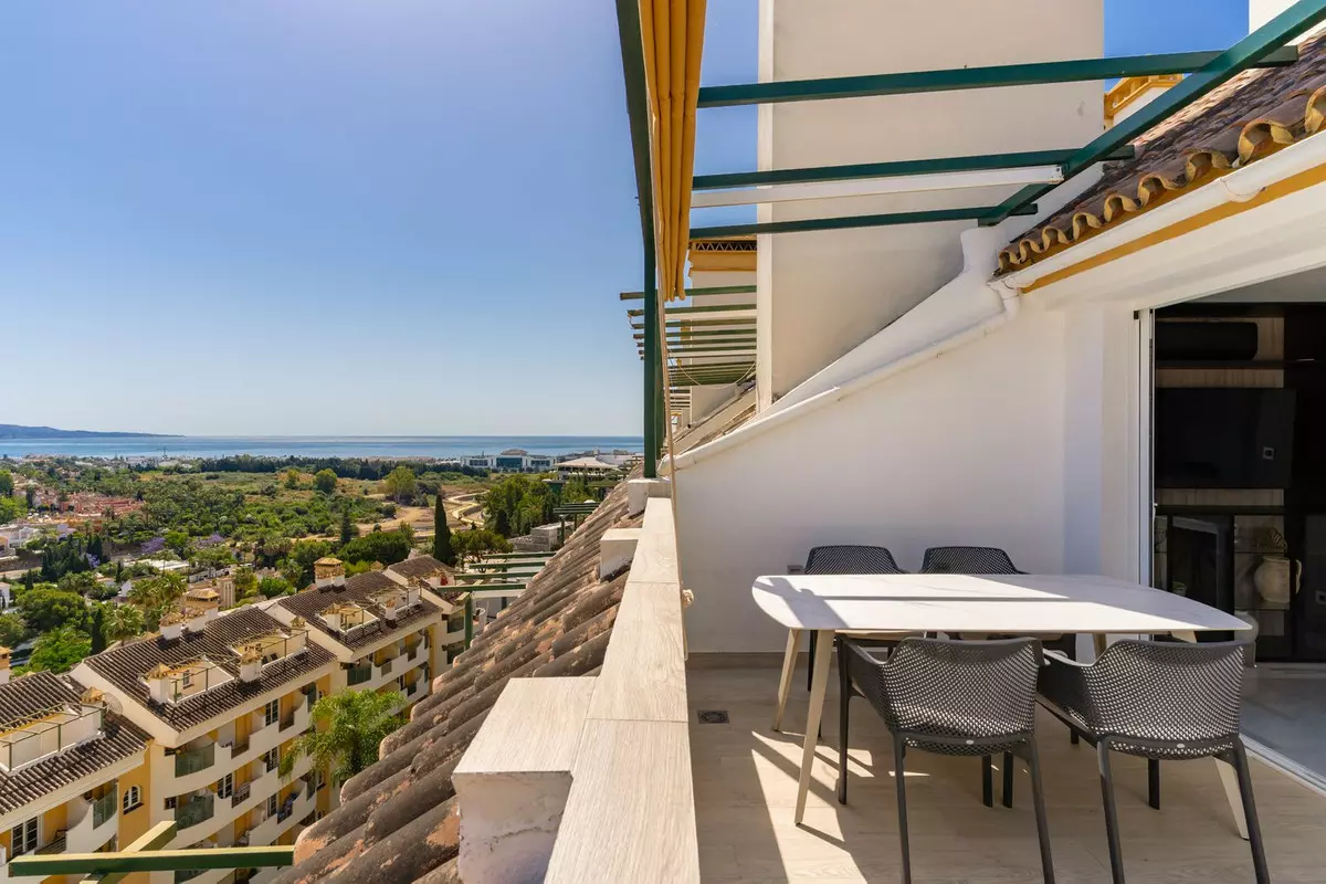 2-bedroom Apartment In Marbella, Spain (97 M²)