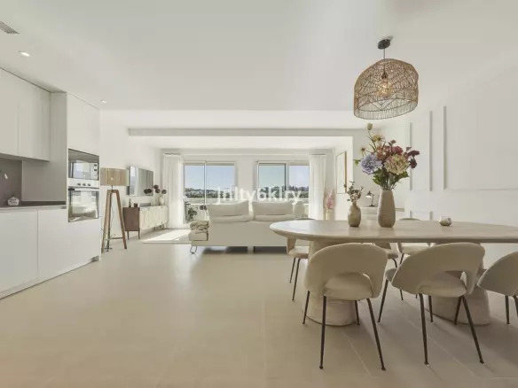 3-bedroom Apartment In Estepona, Spain (127 M²)