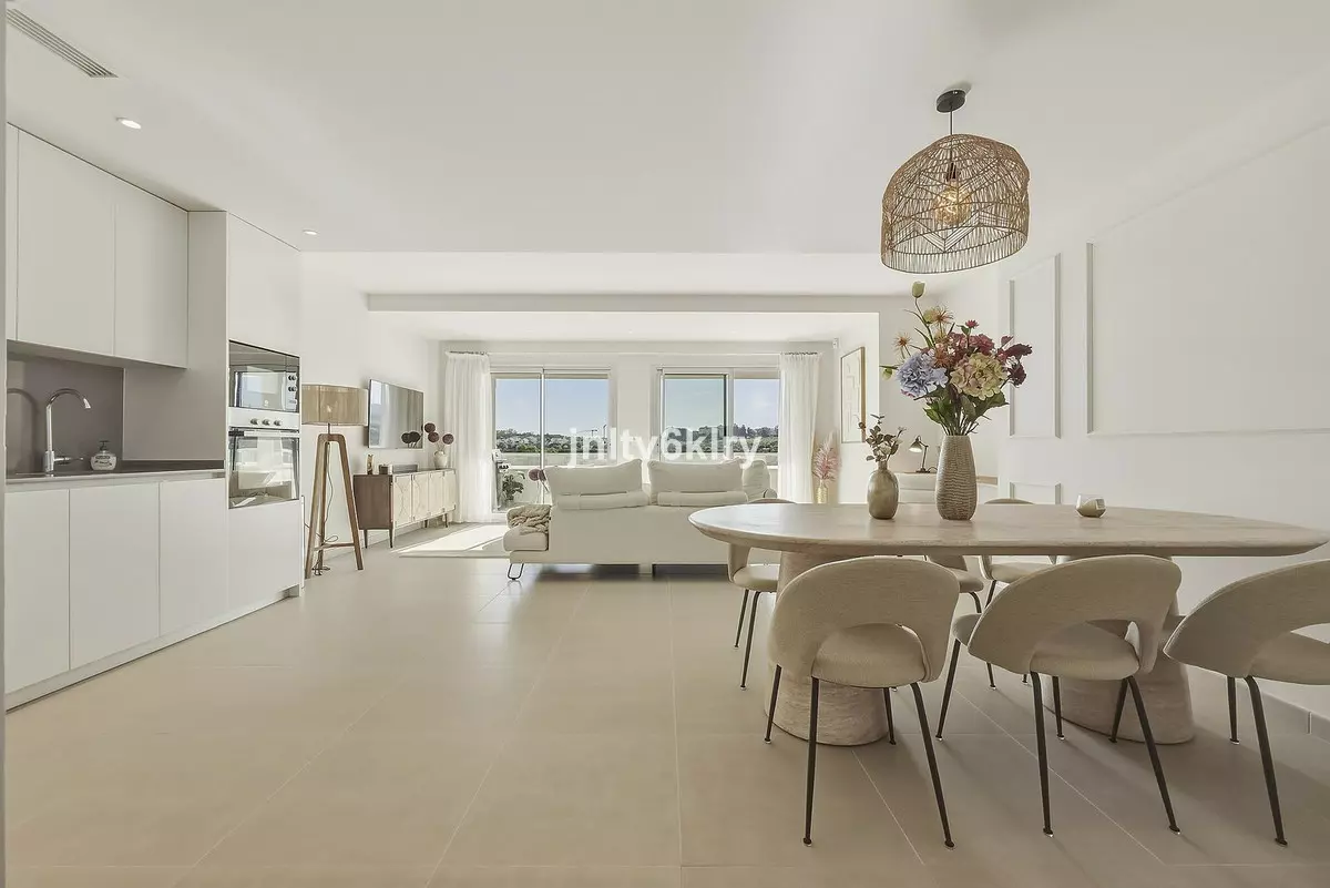 3-bedroom Apartment In Estepona, Spain (127 M²)