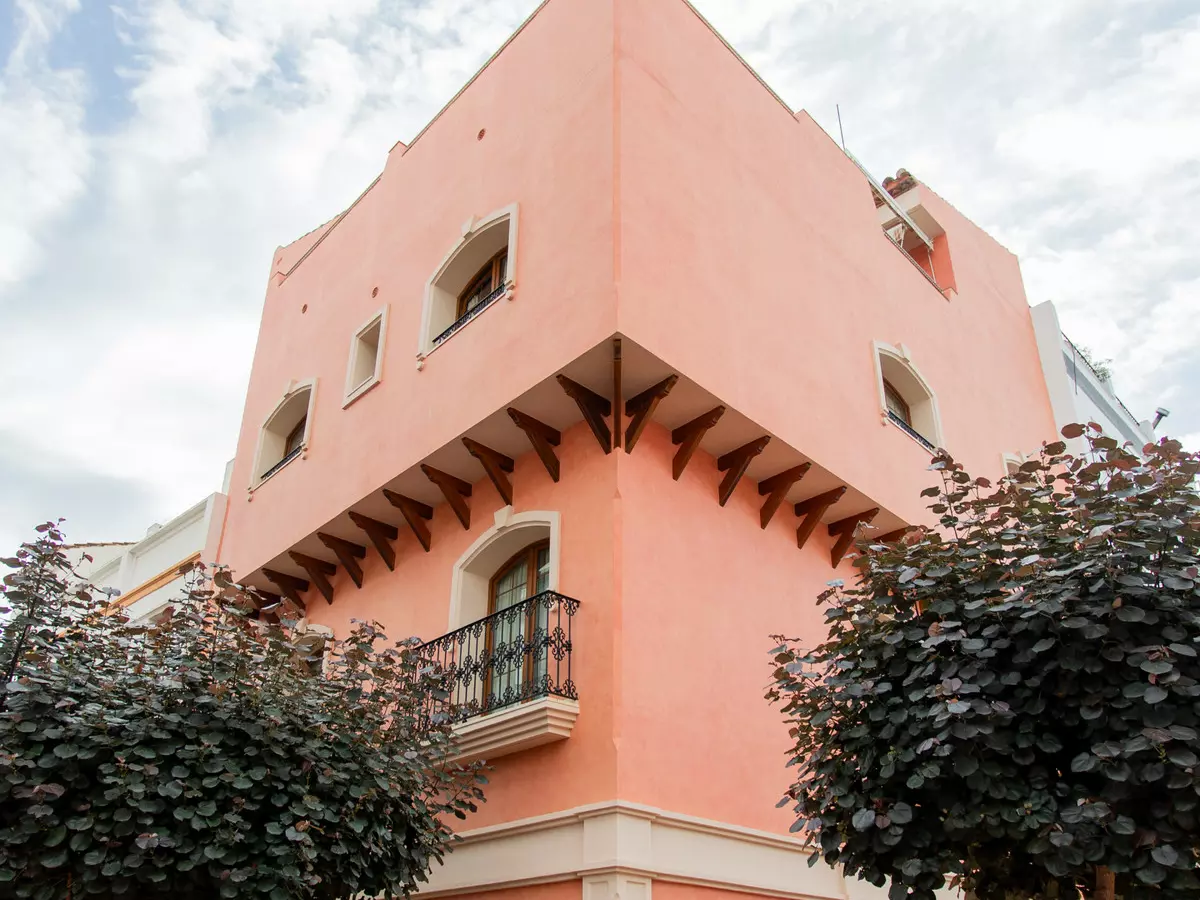 7-bedroom Town House In Estepona, Spain (451 M²)