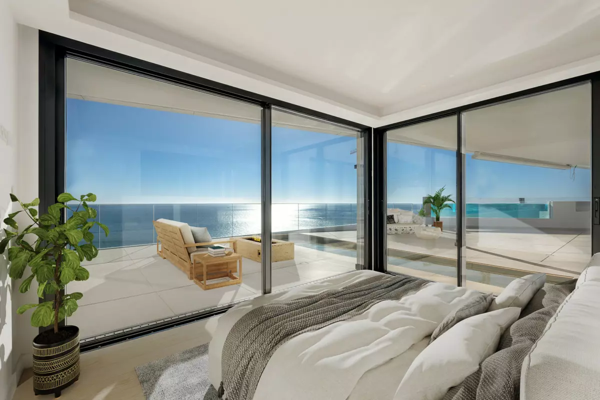 2-bedroom Apartment In Fuengirola, Spain (105 M²)