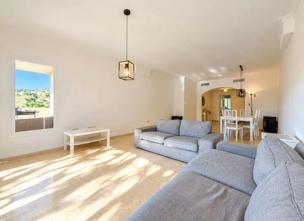 3-bedroom Apartment In Marbella, Spain (155 M²)