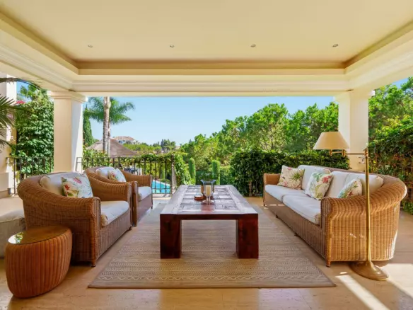 6-bedroom Villa In Marbella, Spain (712 M²)