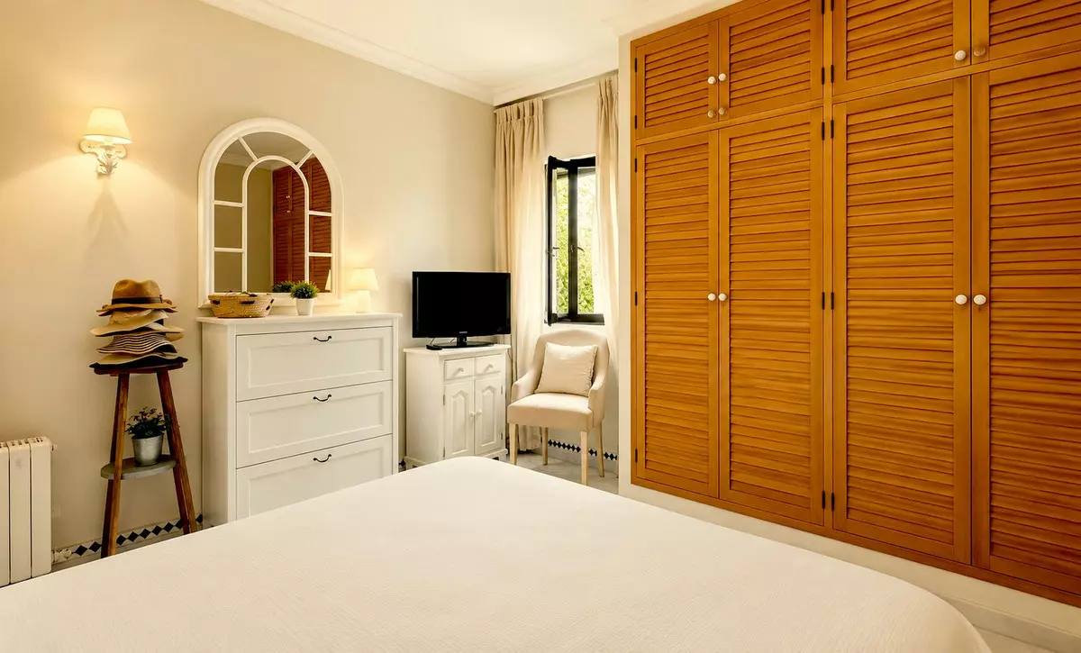 3-bedroom Apartment In Estepona, Spain (225 M²)