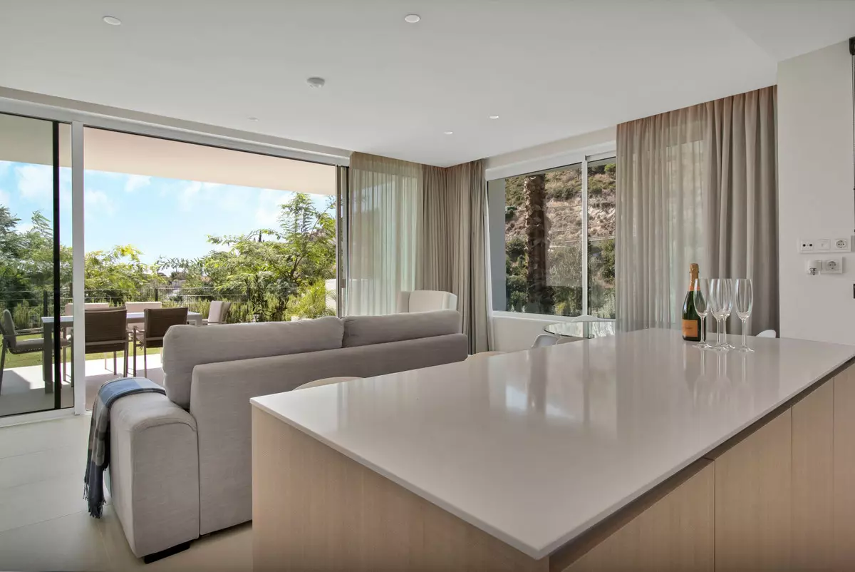 2-bedroom Apartment In Ojen, Spain (111 M²)