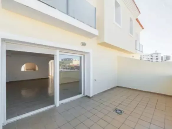 4-bedroom Town House In Málaga, Spain (212 M²)