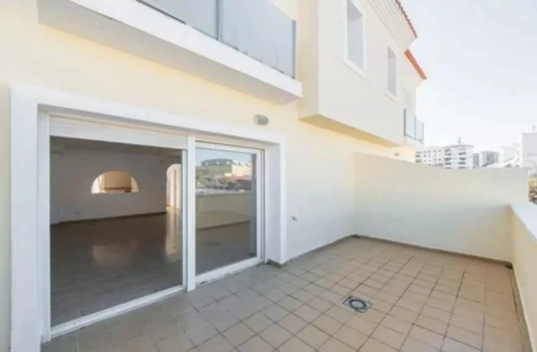 4-bedroom Town House In Málaga, Spain (212 M²)