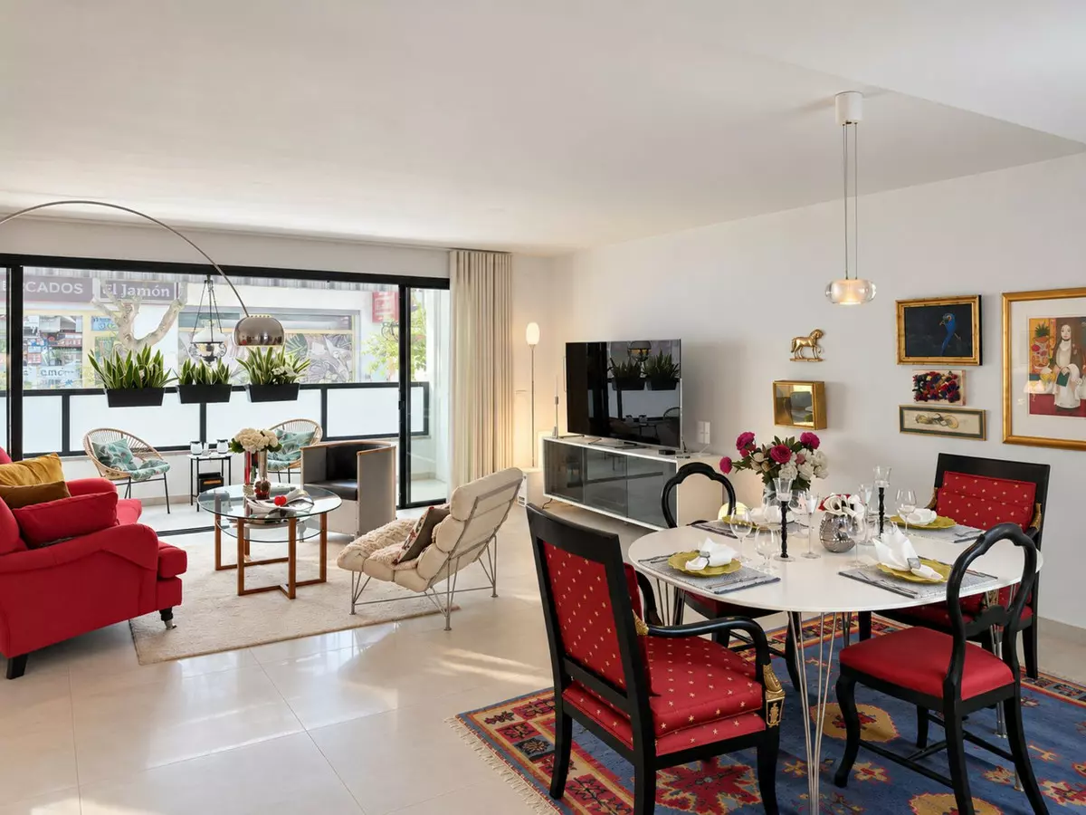 2-bedroom Apartment In Fuengirola, Spain (119 M²)