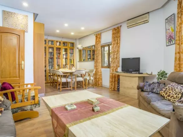 5-bedroom Apartment In Málaga, Spain (195 M²)