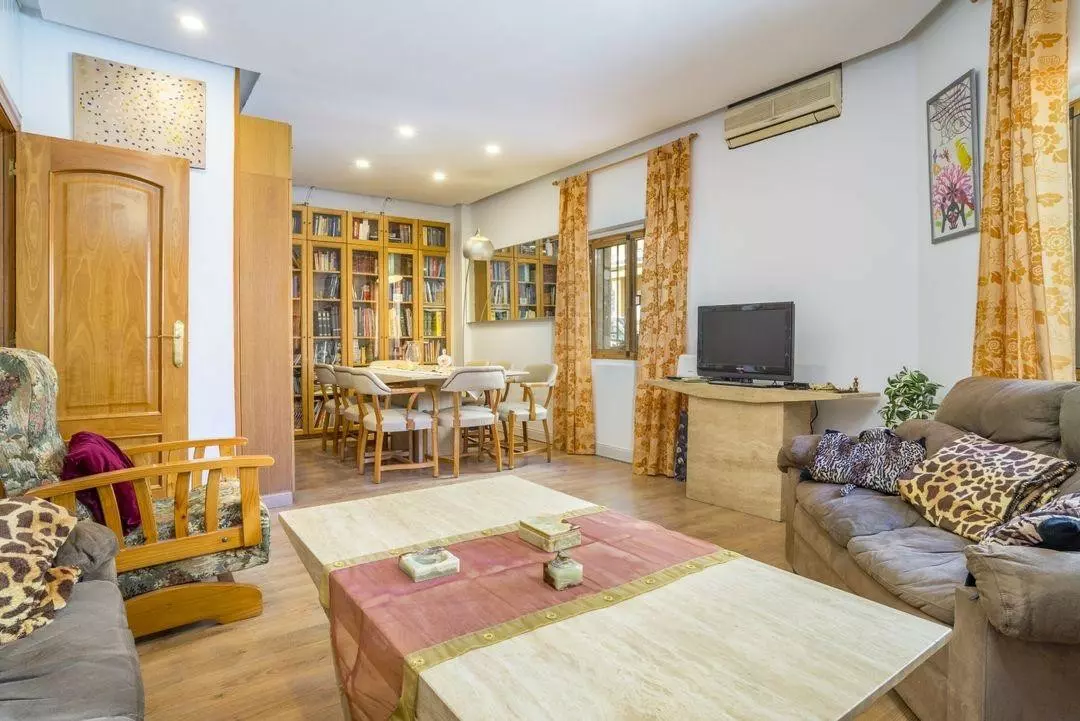 5-bedroom Apartment In Málaga, Spain (195 M²)