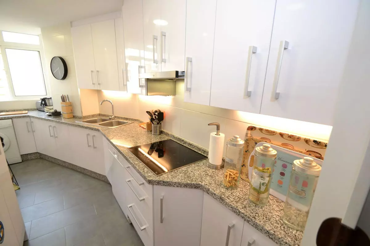4-bedroom Apartment In Torremolinos, Spain (94 M²)
