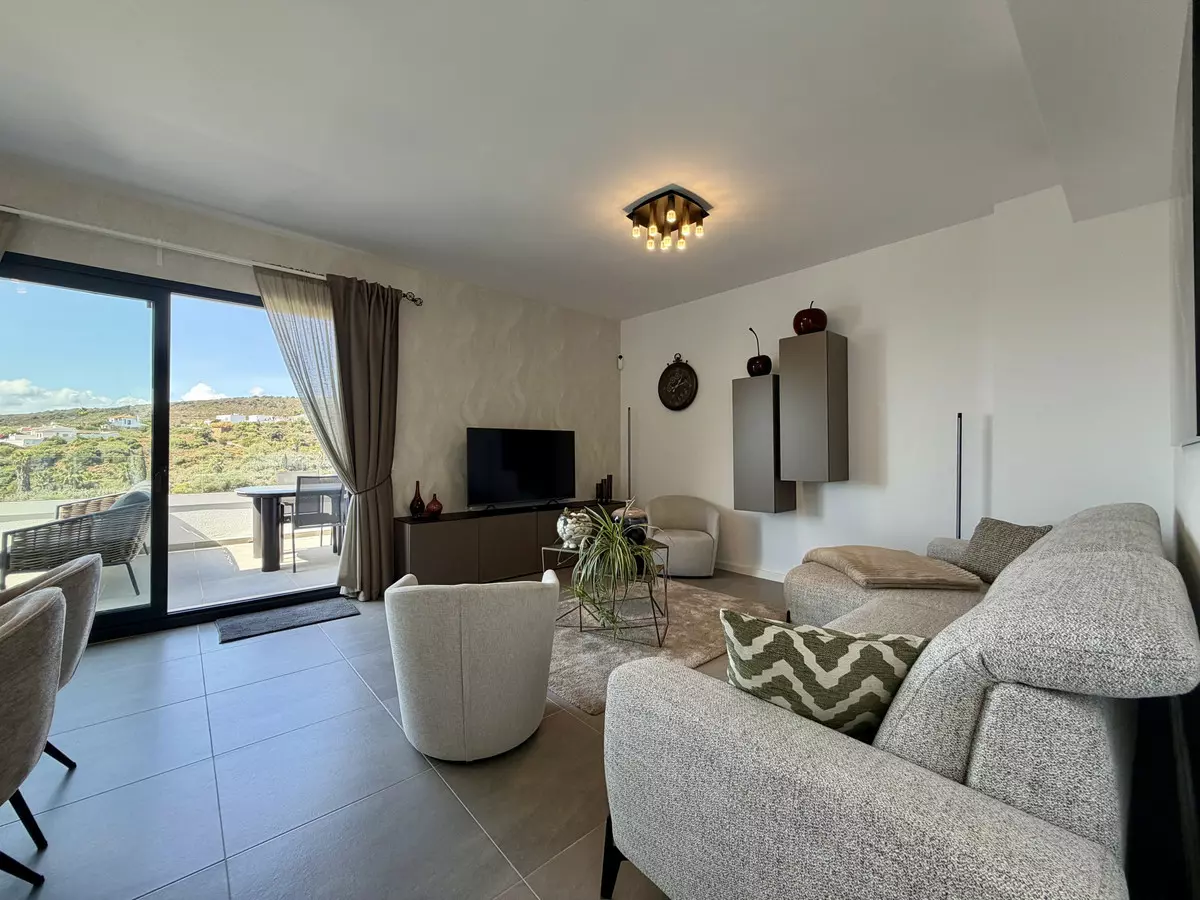 3-bedroom Apartment In Manilva, Spain (121 M²)