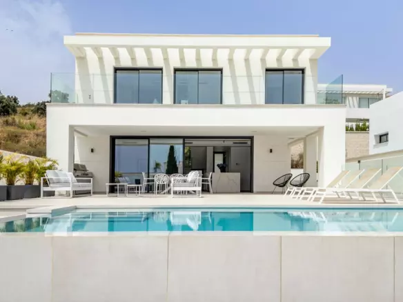 5-bedroom Villa In Mijas, Spain (420 M²)