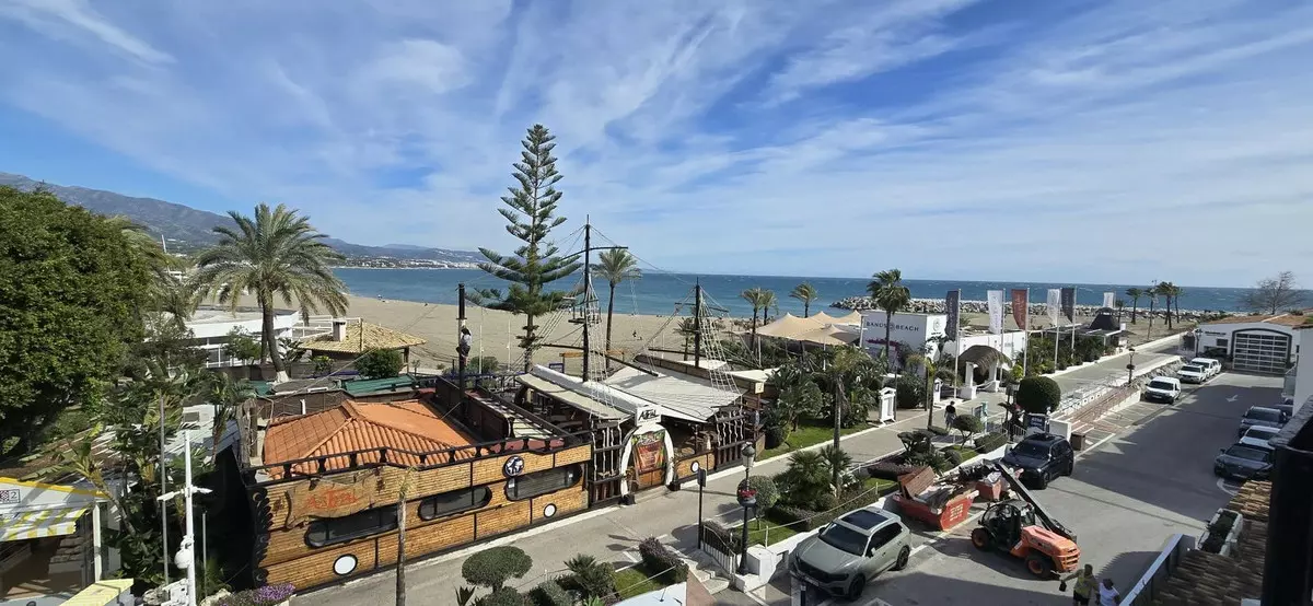 1-bedroom Apartment In Marbella, Spain (85 M²)