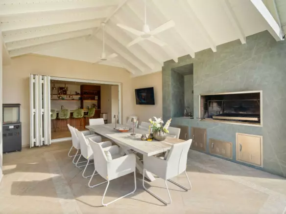 4-bedroom Villa In Estepona, Spain (210 M²)