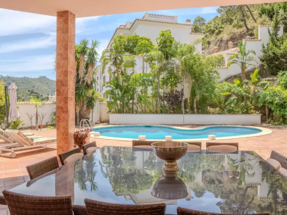 6-bedroom Villa In Benahavis, Spain (797 M²)