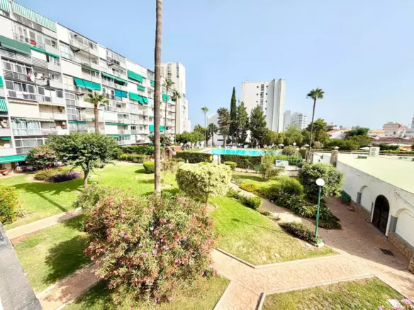 2-bedroom Apartment In Benalmádena, Spain (72 M²)