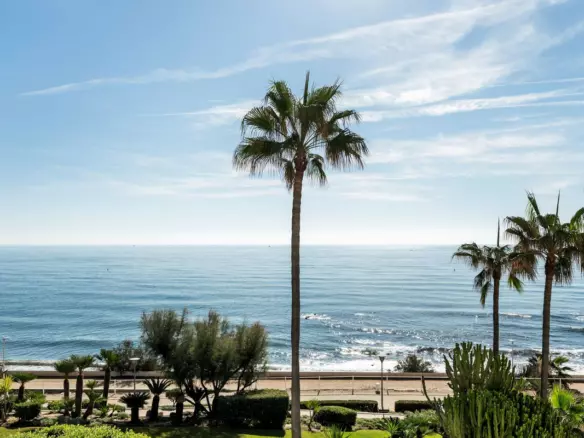 2-bedroom Apartment In Estepona, Spain (94 M²)