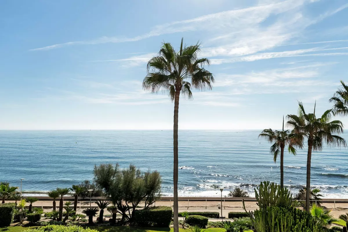 2-bedroom Apartment In Estepona, Spain (94 M²)