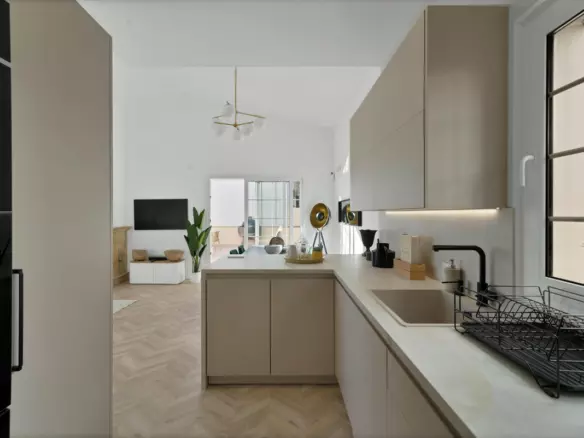 5-bedroom Town House In Marbella, Spain (242 M²)