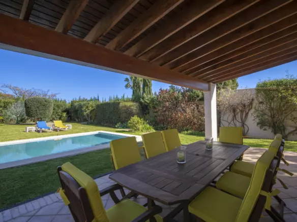 3-bedroom Villa In Benahavis, Spain (245 M²)