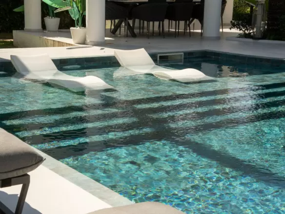 5-bedroom Villa In Estepona, Spain (278 M²)