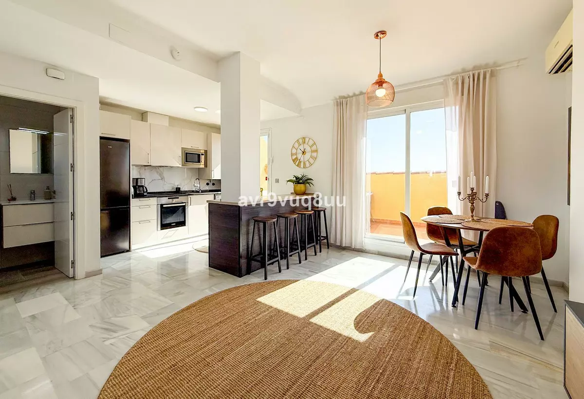 2-bedroom Apartment In Fuengirola, Spain (85 M²)