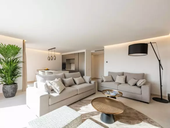 2-bedroom Apartment In Estepona, Spain (88 M²)