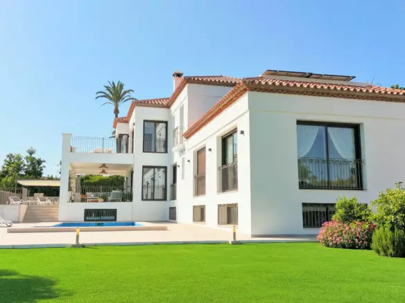 5-bedroom Villa In Estepona, Spain (600 M²)