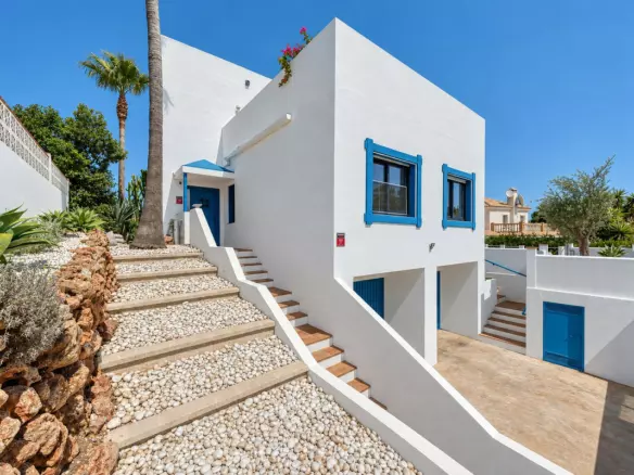 4-bedroom Villa In Mijas, Spain (326 M²)