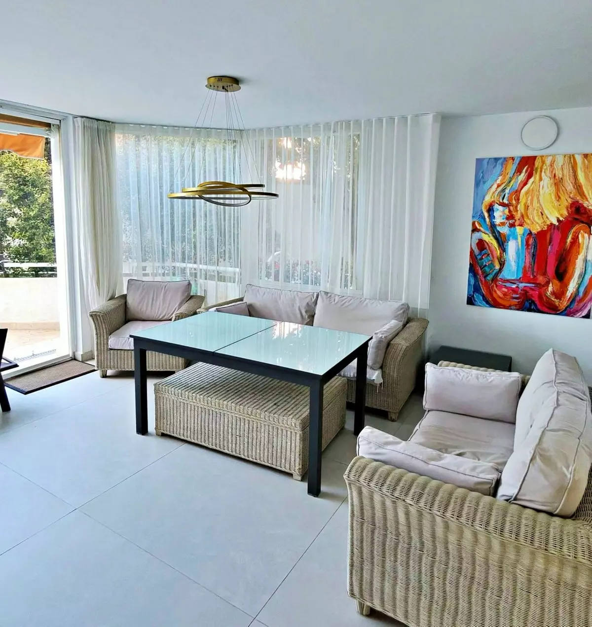 2-bedroom Apartment In Marbella, Spain (160 M²)