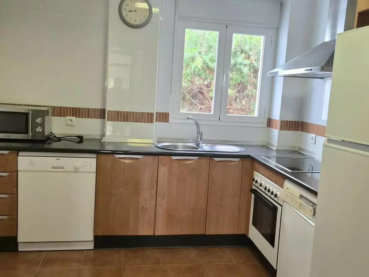3-bedroom Apartment In Alhaurín El Grande, Spain (107 M²)