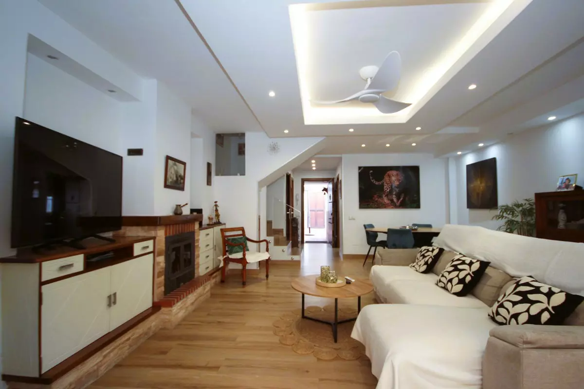 3-bedroom Town House In Marbella, Spain (102 M²)