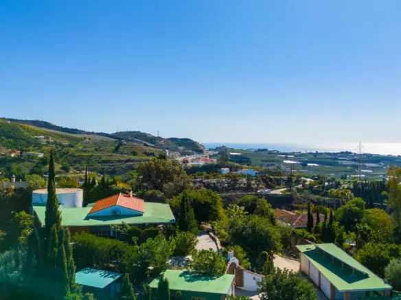 3-bedroom Villa In Vélez – Málaga, Spain (305 M²)