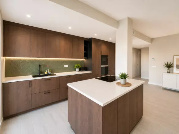 3-bedroom Apartment In Estepona, Spain (146 M²)