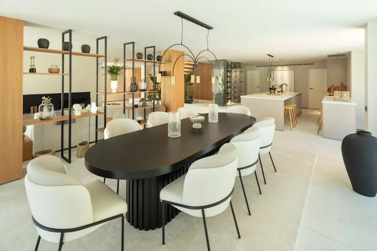 4-bedroom Villa In Marbella, Spain (435 M²)