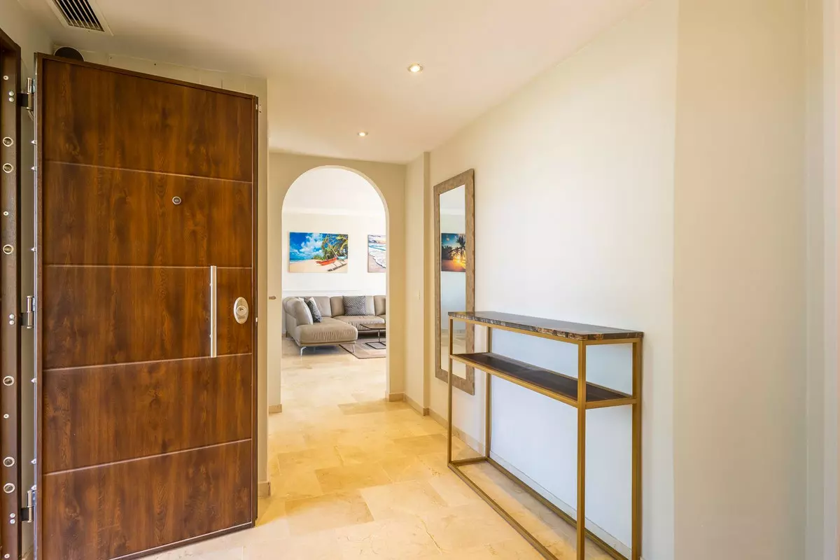 3-bedroom Apartment In Estepona, Spain (148 M²)