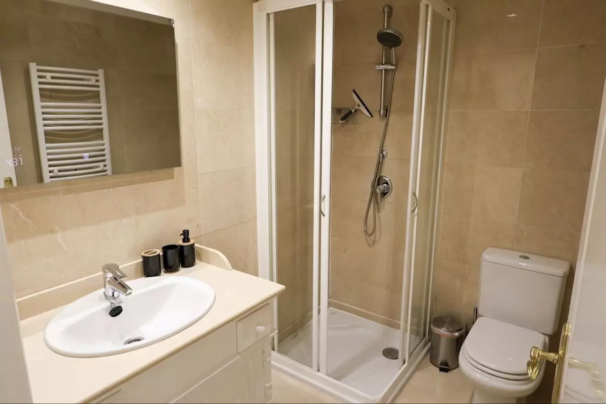 3-bedroom Apartment In Benahavis, Spain (103 M²)