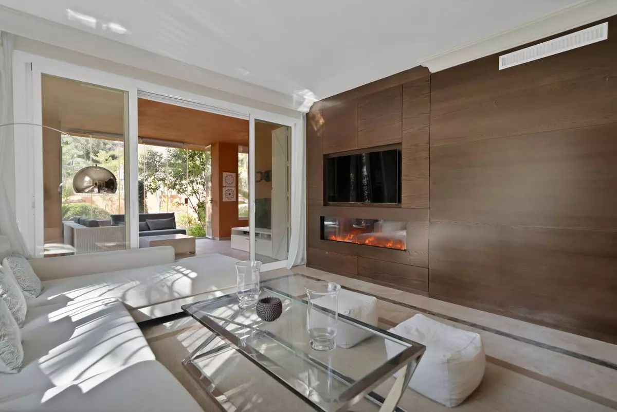 3-bedroom Apartment In Marbella, Spain (169 M²)