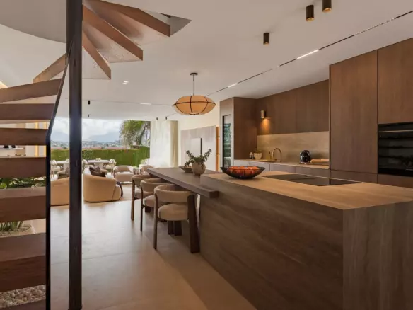 3-bedroom Town House In Marbella, Spain (145 M²)