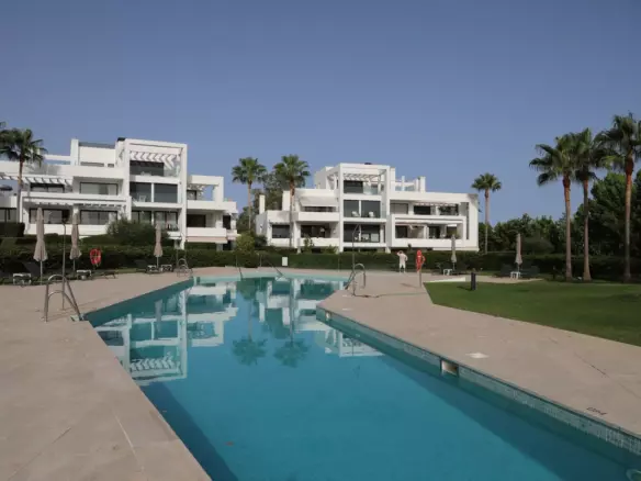 3-bedroom Apartment In Estepona, Spain (124 M²)