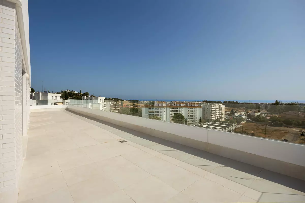 4-bedroom Apartment In Marbella, Spain (129 M²)