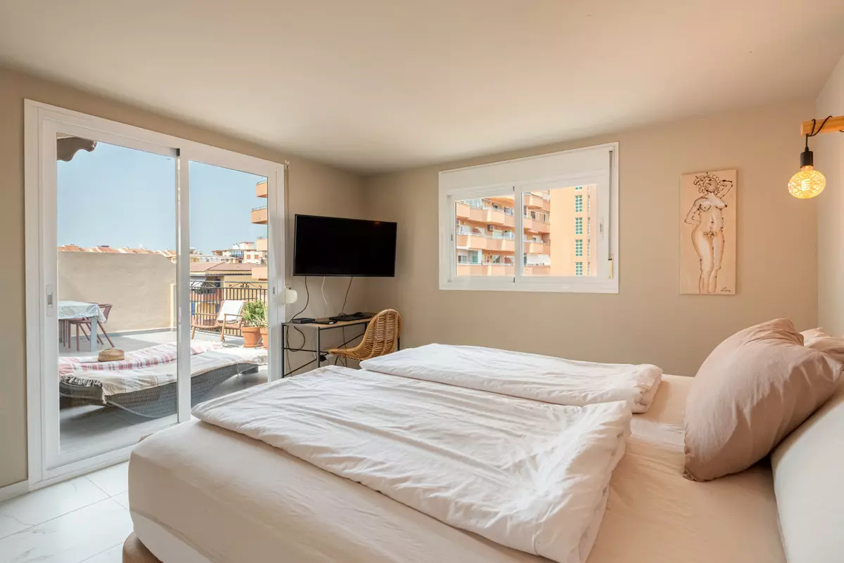 2-bedroom Apartment In Fuengirola, Spain (50 M²)